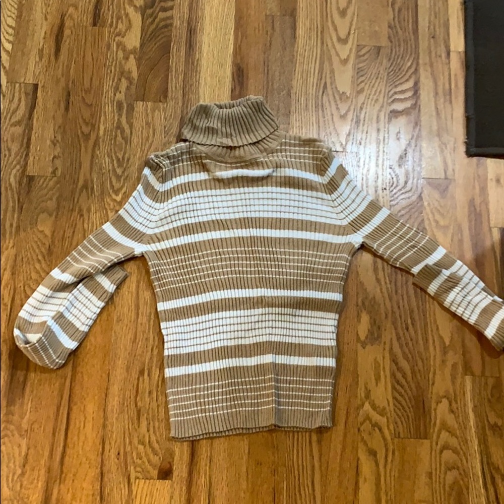 BP turtleneck